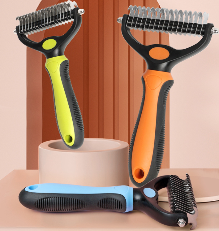🔥Limited Time Promotion 50% OFF🔥Professional Deshedding Tool For Dogs And Cats