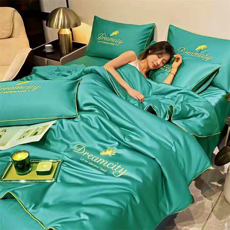 🔥Hot Sale 49% Off🎁 Stay Cool This Summer! 🛏️ Ultra-Light Ice Silk Quilt ❄️Free Shipping